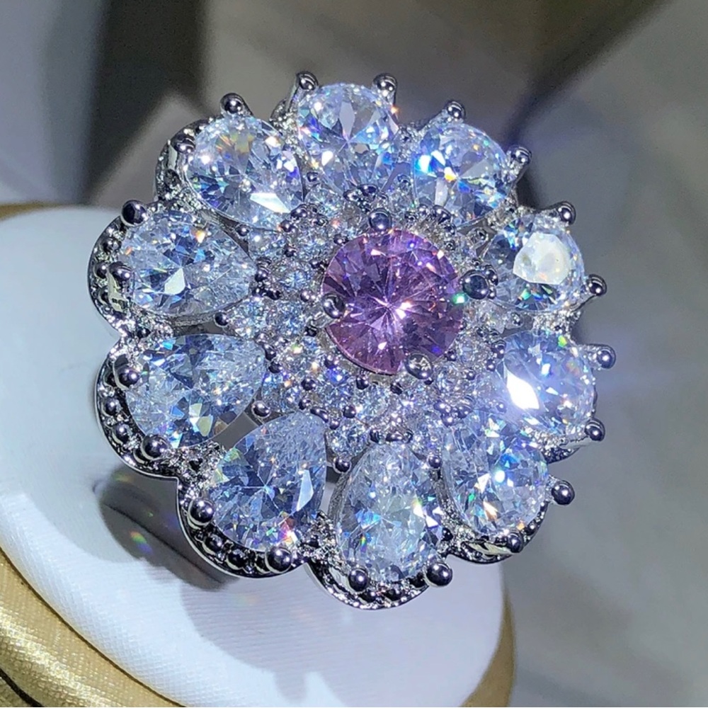 Flower crystal ring - Picture 2 of 4